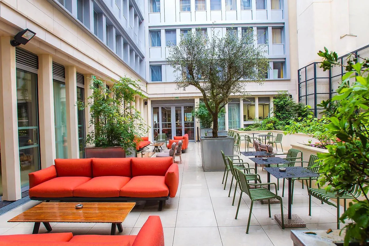 Mercure 17 Batignolles Париж