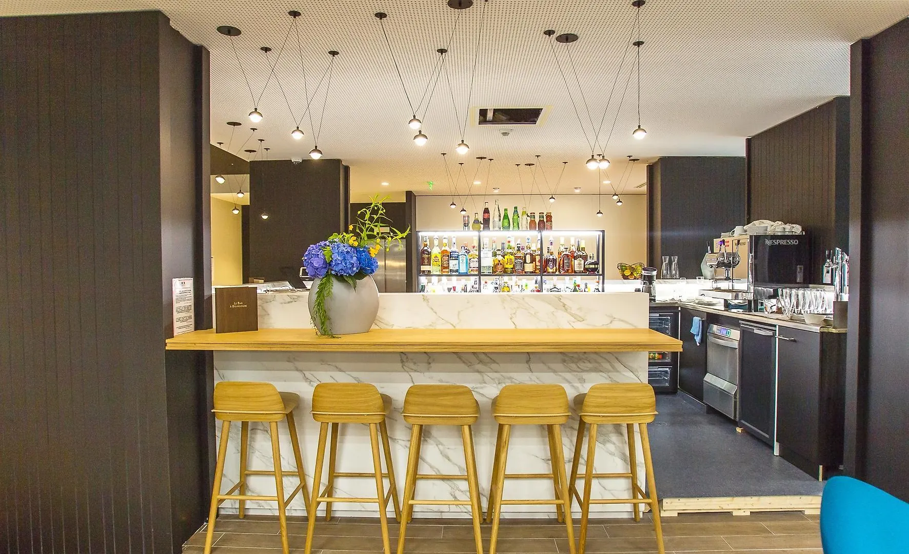 Mercure 17 Batignolles Hotel