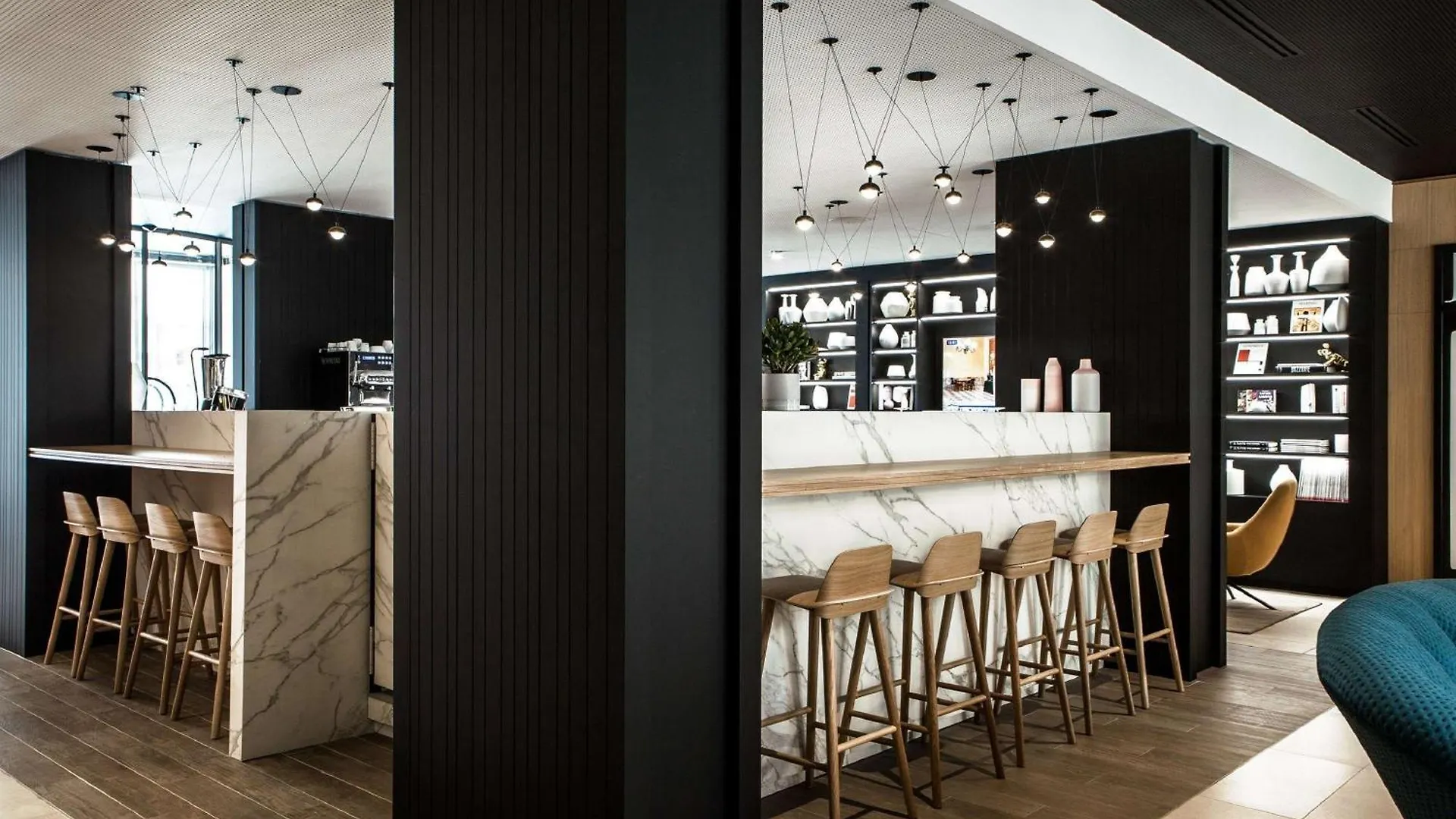 Mercure 17 Batignolles Hotel