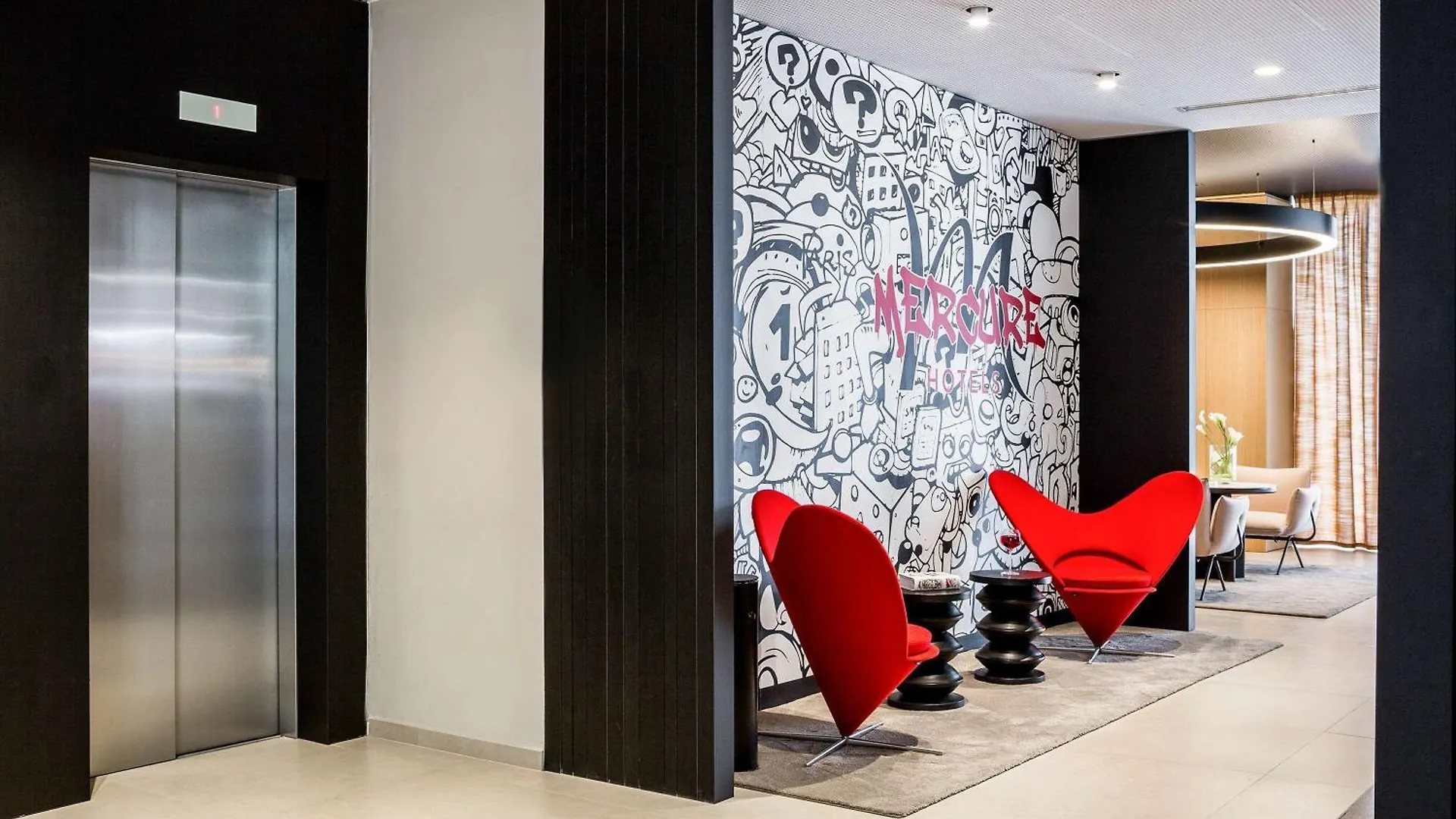 Mercure 17 Batignolles Hotel 4*