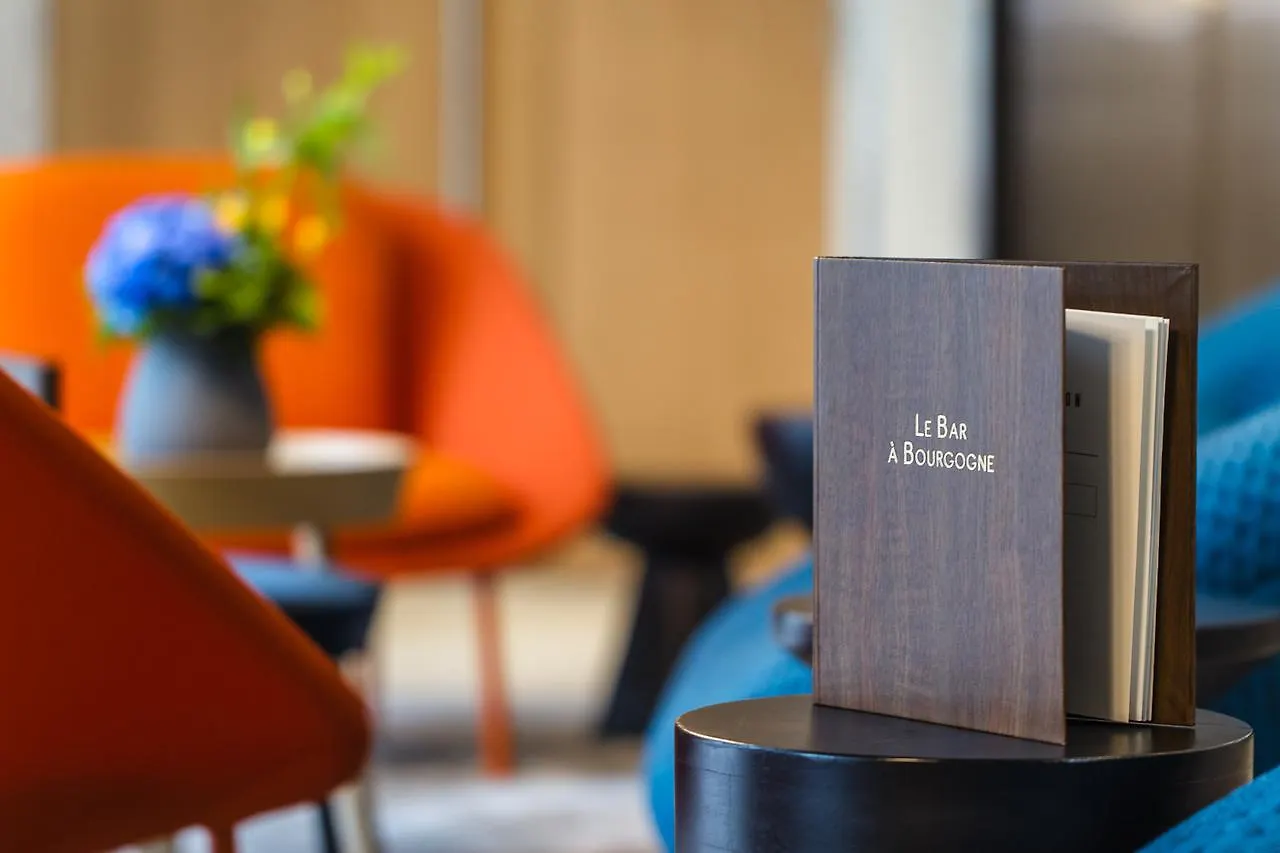 Hotel Mercure 17 Batignolles 4*