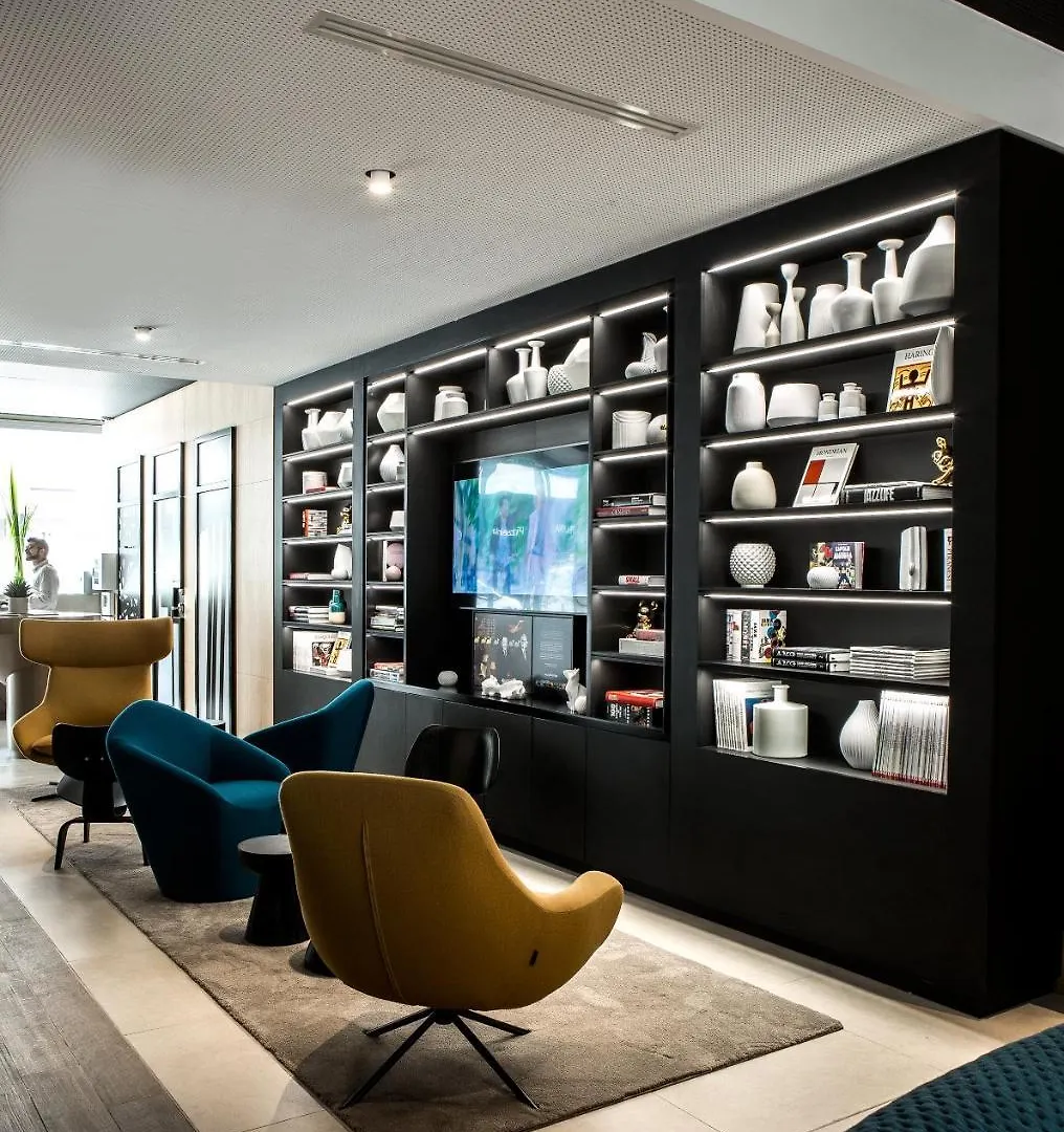 Mercure 17 Batignolles Hotel 4*