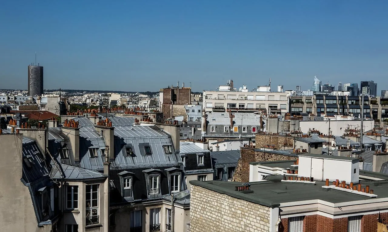 Hotel Mercure 17 Batignolles 4*
